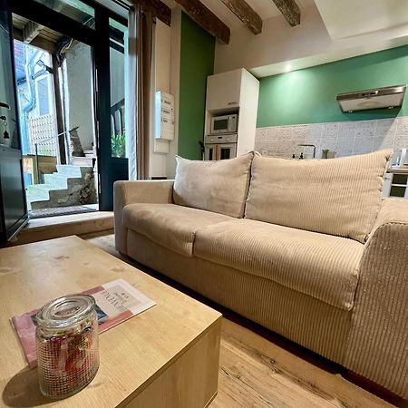 La Cour Chartraine - Cosy Appartement Avec Cour Exterieur A บลัวส์ ภายนอก รูปภาพ