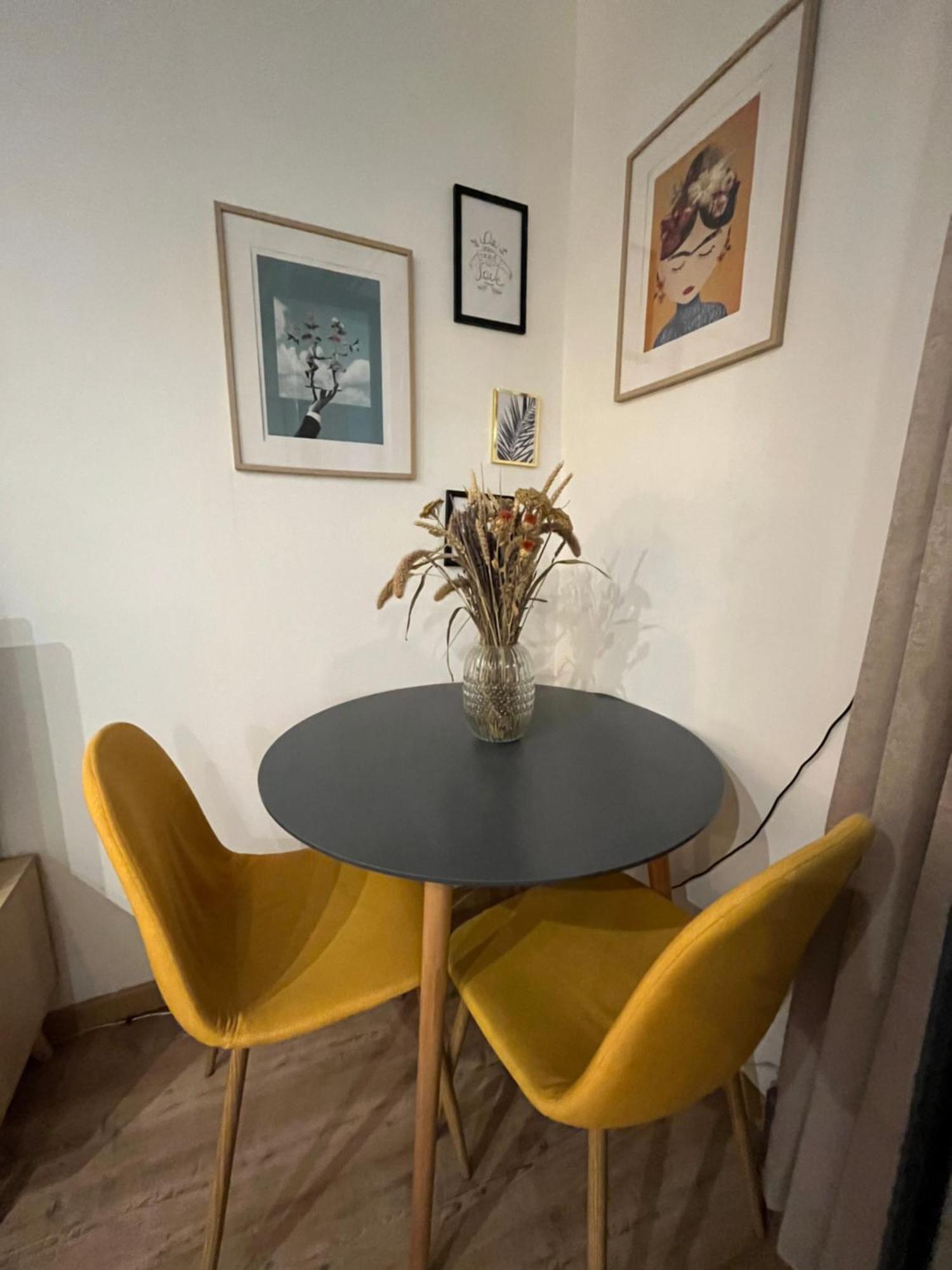 La Cour Chartraine - Cosy Appartement Avec Cour Exterieur A บลัวส์ ภายนอก รูปภาพ
